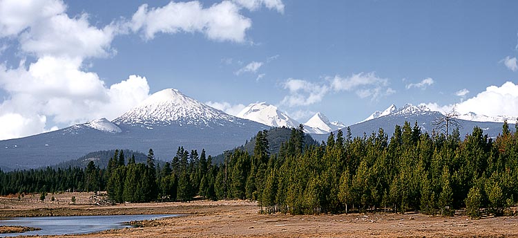 Mt Bachelor ski mountain; Three Sisters panorama; Mt Bachelor picture in the Oregon Cascades