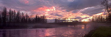 I5 Bridge Sunset - crosses Santiam River