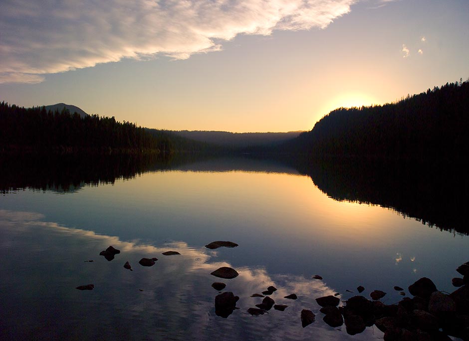 Suttle Lake at Dusk