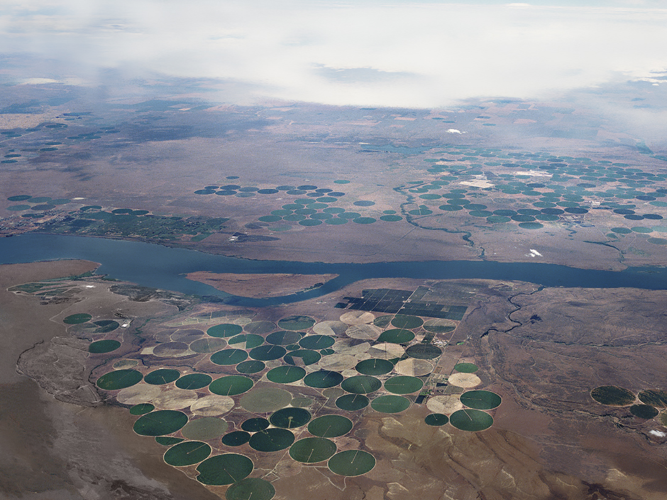 Irrigation Circles using Columbia River water at Lake Umatilla