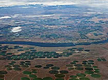 Circle Irrigation from the Columbia River waters