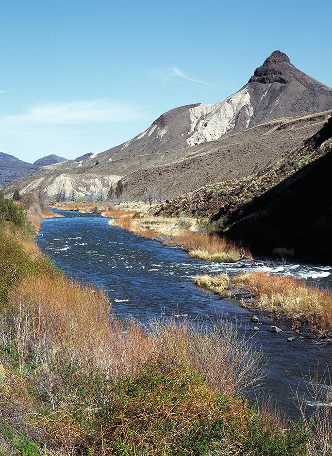 John Day Fossil Beds - Sheep Rock Vertical