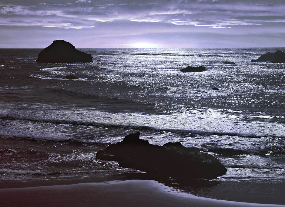 Purple violet sunset on Bandon's Glistening beach