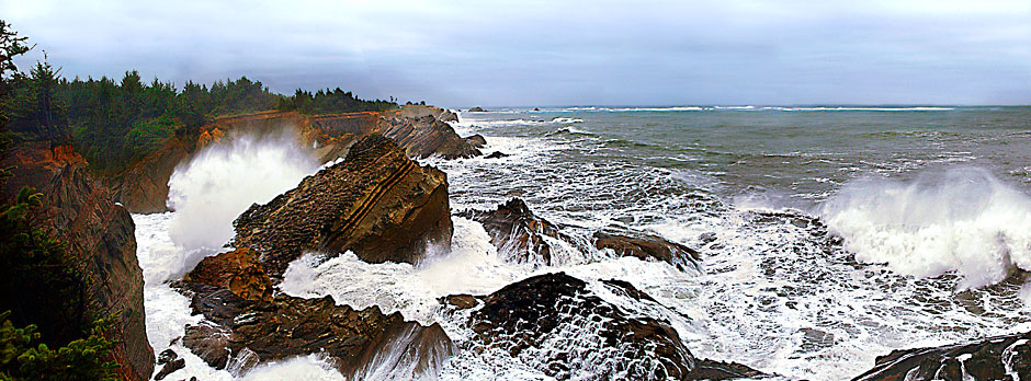 Waveburst at Shore Acres by Coos Bay