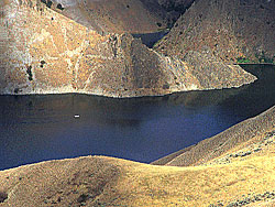 boating recreation on the tame Snake River