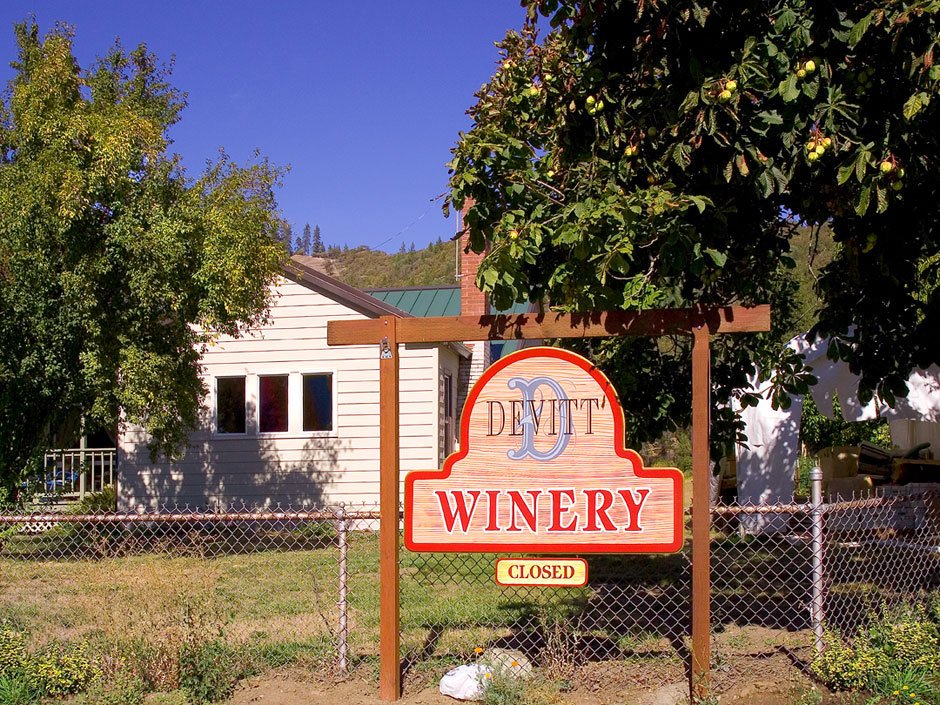 DeVitt Winery - Applegate Appellation Southern Oregon Wineries