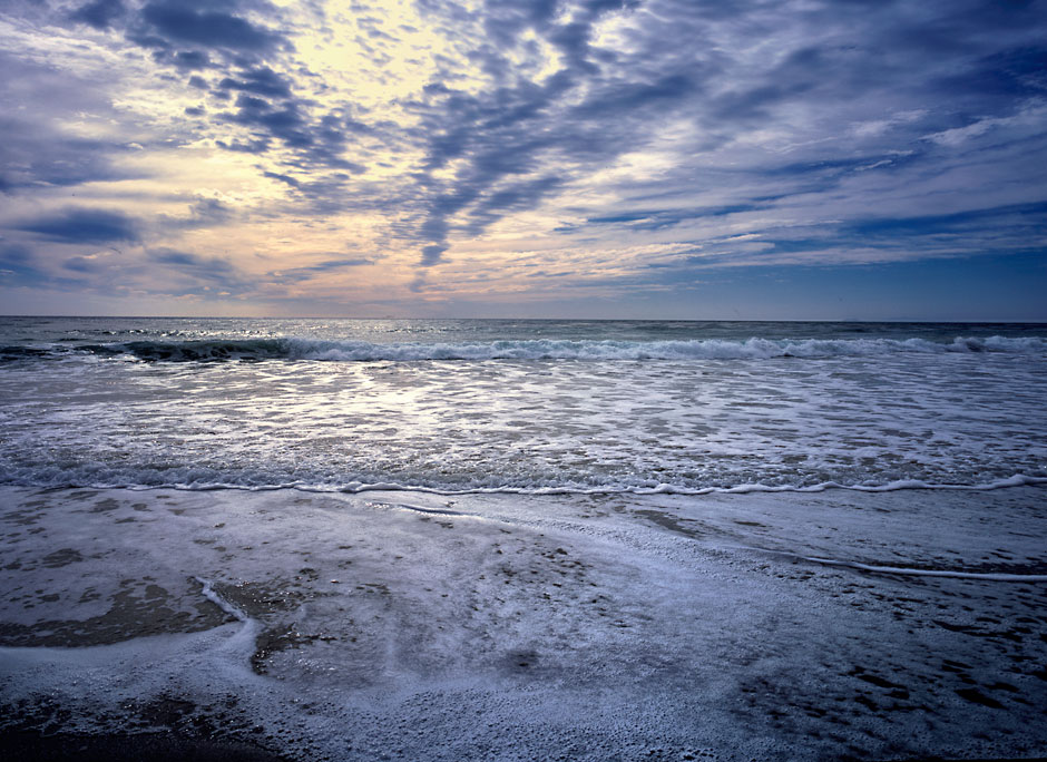 Twilight on the Pacific Ocean near Los Angeles, California