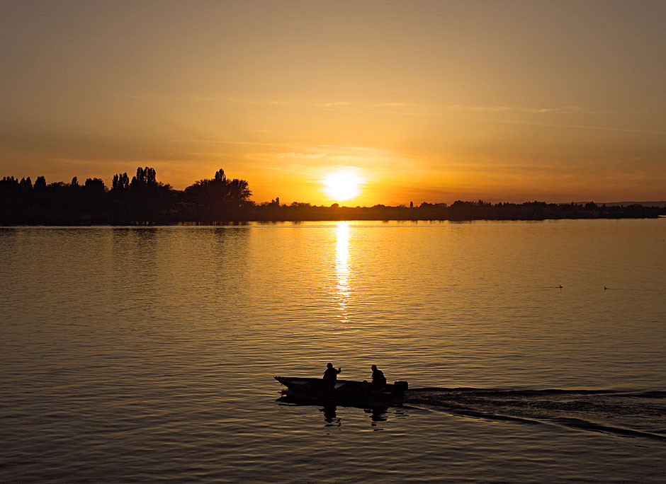 Buy this Central Washington scenic pictures - Sunset on Moses Lake picture