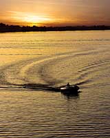 Moses Lake=Abundant wildlife, recreation areas and solitude