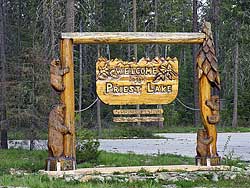Priest Lake Bears welcome visitors to Coolin ID -Kaniksu NF