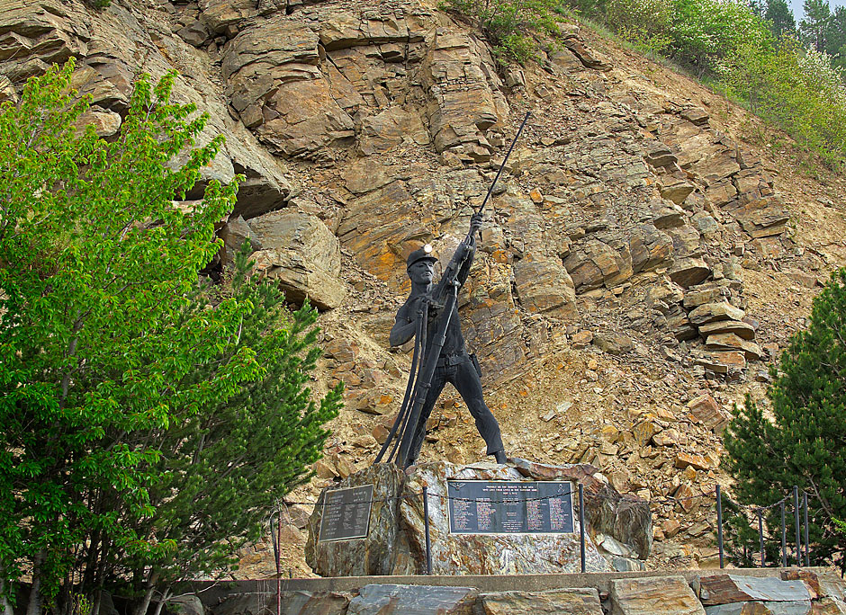 Buy this 91 miners die in mine; 1972  Kellogg, Idaho picture