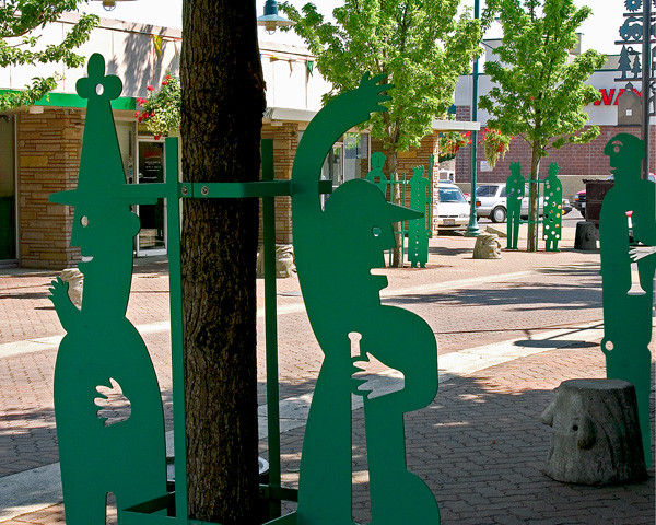 Scenic Washington, Puget Sound, Auburn's Pedestrian Plaza, award winning statues