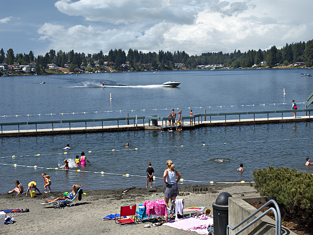 Scenic Washington, Puget Sound, Lake Meridian; Lake Meridian Park; swimmers in Kent